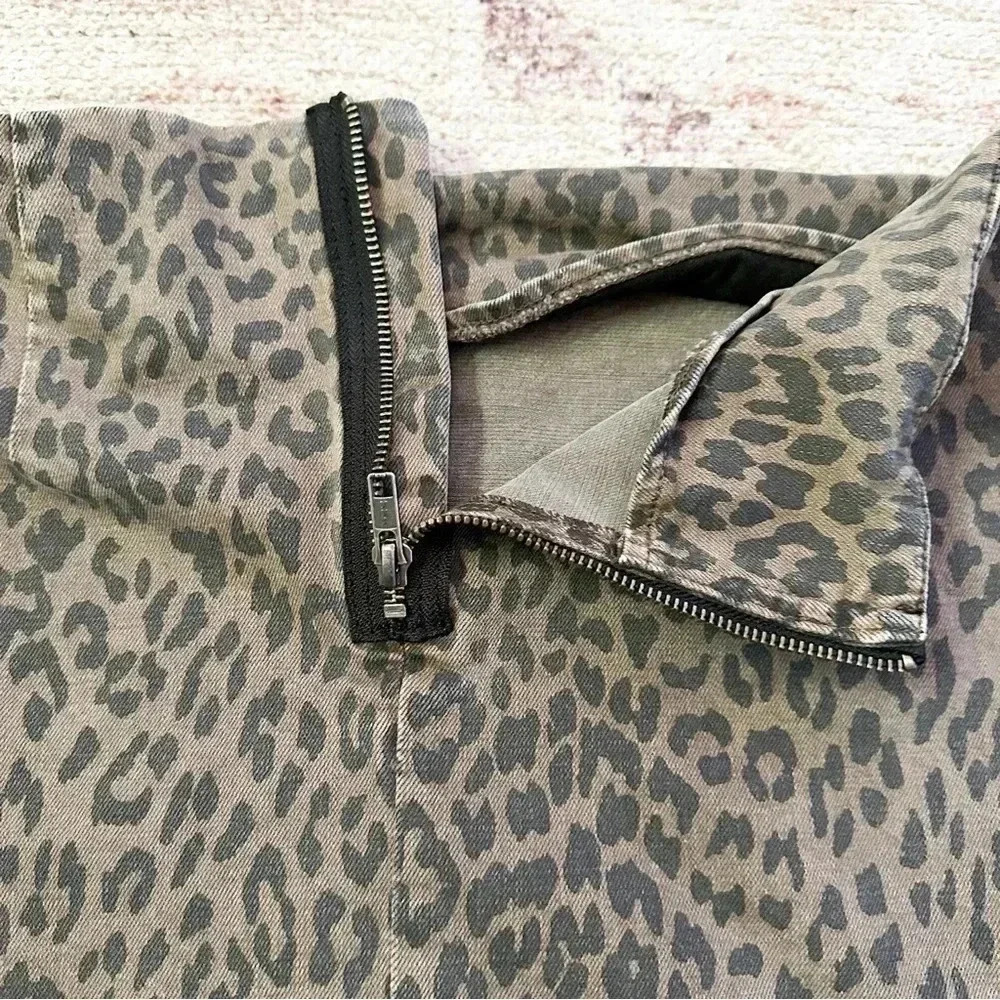 Pistola• Cheetah print raw hem mini skirt size medium - Picture 6 of 10